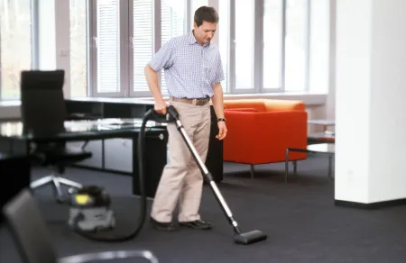 Пылесос сухой уборки Karcher T 12/1 (снят с производства)