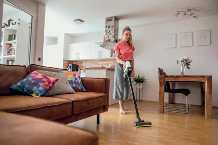 Аккумуляторный вертикальный пылесос Karcher VC 4 Cordless Premium MyHome