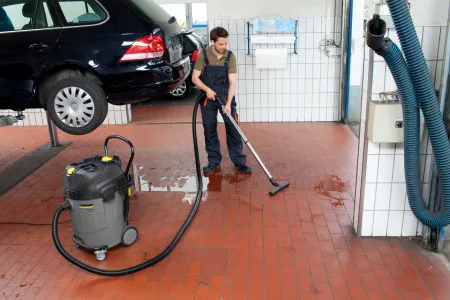 Пылесос для влажной и сухой уборки Karcher NT 65/2 Ap