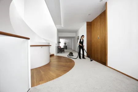 Пылесос сухой уборки Karcher T 12/1 (снят с производства)