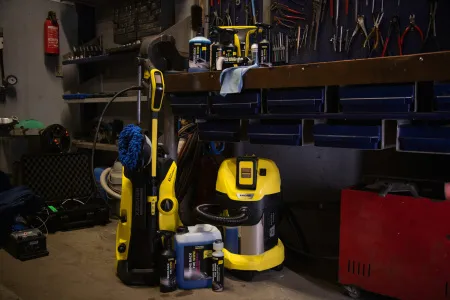 Аккумуляторный хозяйственный пылесос Karcher WD 3 Battery