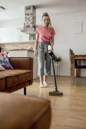 Аккумуляторный вертикальный пылесос Karcher VC 4 Cordless Premium MyHome