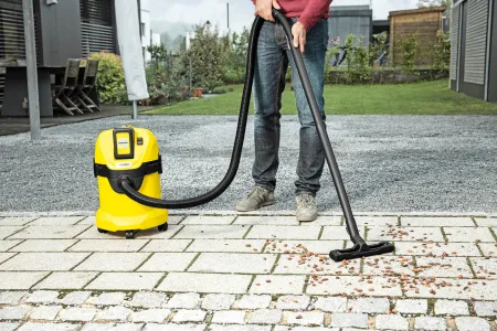 Аккумуляторный хозяйственный пылесос Karcher WD 3 Battery