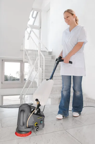 Аппарат для очистки лестниц Karcher BD 17/5 C