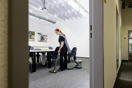 Пылесос сухой уборки Karcher T 11/1 Classic