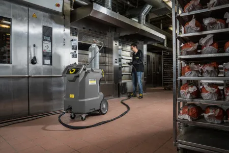 Аппарат для очистки сухим льдом со встроенным генератором сухого льда Karcher IB 10/8 L2P