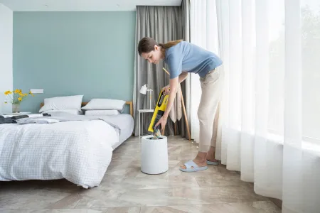 Аккумуляторный вертикальный пылесос Karcher VC 4S Cordless Plus