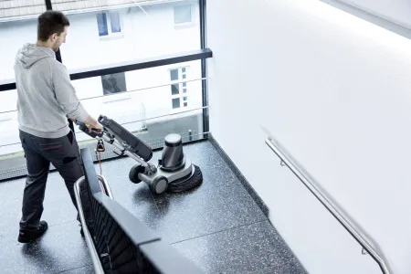 Уборочная машина Karcher BDP 43/400 C