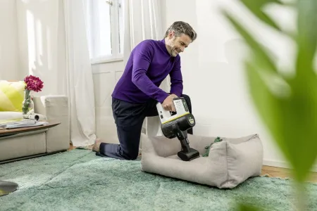 Аккумуляторный вертикальный пылесос Karcher VC 7 Cordless yourMax Pet