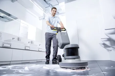 Уборочная машина Karcher BDS 43/Duo C