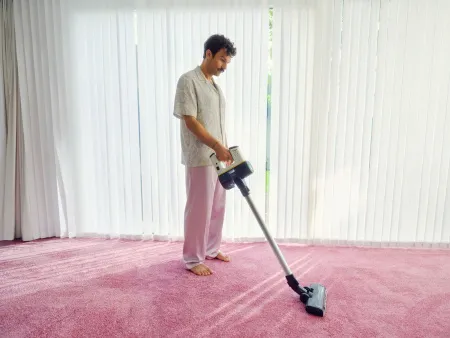 Аккумуляторный вертикальный пылесос Karcher VC 6 Cordless ourFamily Battery Plus