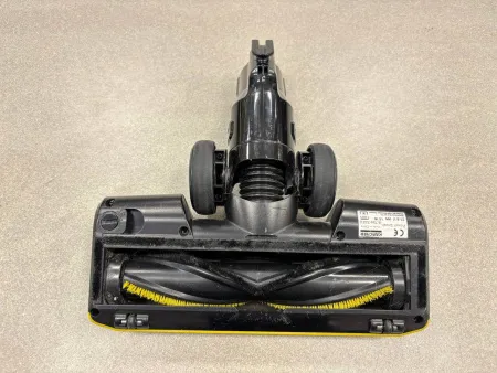 Аккумуляторный вертикальный пылесос Karcher VC 4 Cordless MyHome (б/у, нет кронштейна, ЗУ)