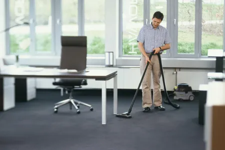 Пылесос сухой уборки Karcher T 12/1 (снят с производства)