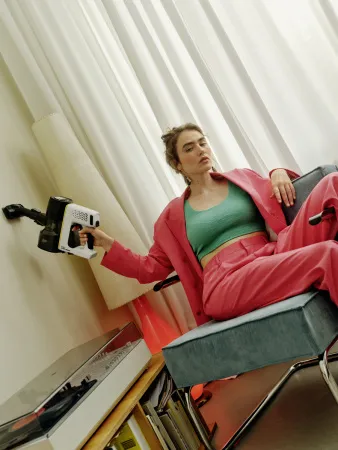 Аккумуляторный вертикальный пылесос Karcher VC 4 Cordless Premium MyHome