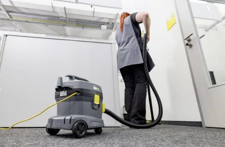 Пылесос сухой уборки Karcher T 11/1 Classic