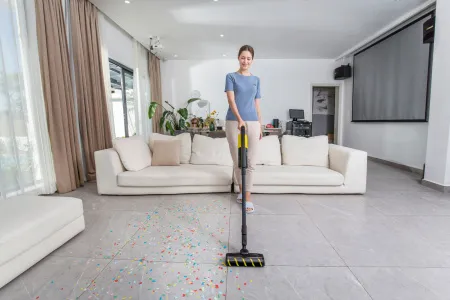 Аккумуляторный вертикальный пылесос Karcher VC 4S Cordless Plus
