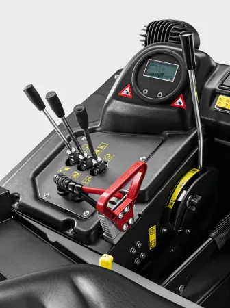 Подметальная машина Karcher KM 105/180 R Bp Pack Classic