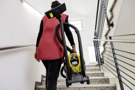 Пылесос сухой уборки Karcher T 11/1 Classic