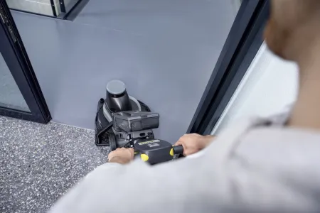 Уборочная машина Karcher BDP 43/400 C