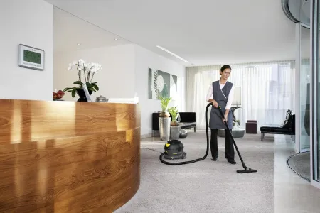 Пылесос сухой уборки Karcher T 12/1 (снят с производства)