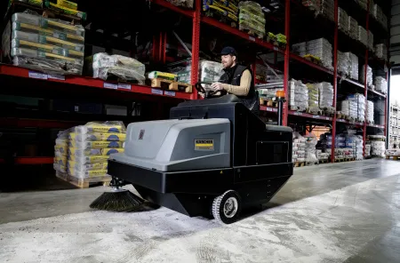 Подметальная машина Karcher KM 105/180 R Bp Pack Classic