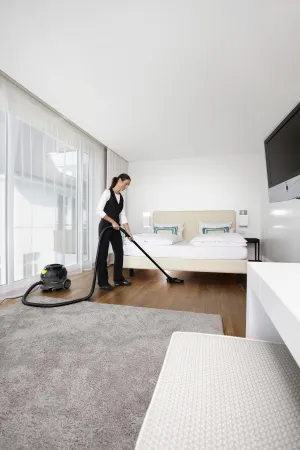 Пылесос сухой уборки Karcher T 12/1 (снят с производства)