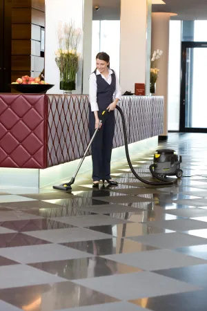 Пылесос сухой уборки Karcher T 15/1