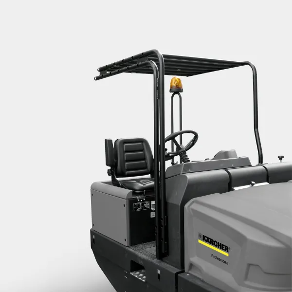 Подметально-всасывающая машина Karcher KM 130/300 R LPG