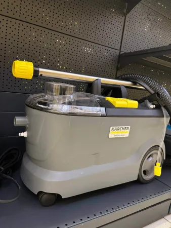 Аппарат для чистки ковров Karcher Puzzi 10/1 (Демонстрационный образец. Полная комплектация. Отсутствует упаковочная коробка)
