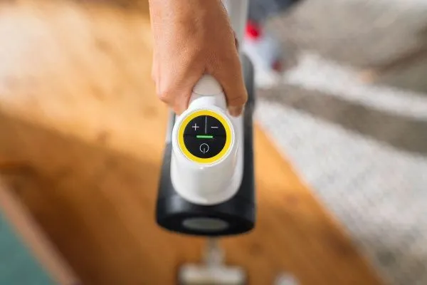 Аккумуляторный пылесос Karcher KVA 2