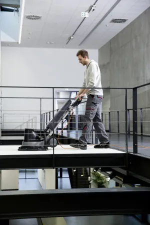 Уборочная машина Karcher BDP 43/400 C