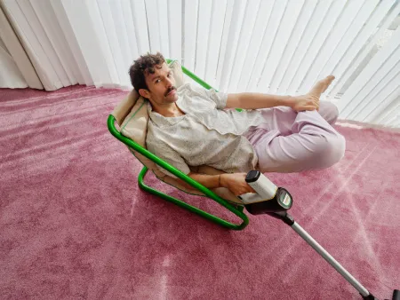 Аккумуляторный вертикальный пылесос Karcher VC 6 Cordless OurFamily Pet