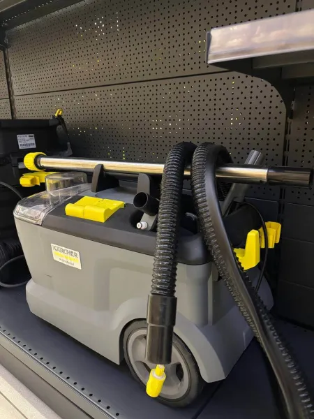 Аппарат для чистки ковров Karcher Puzzi 10/1 (нет коробки, запаян бак, б/у)