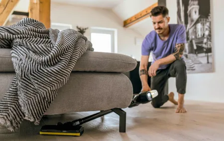 Аккумуляторный вертикальный пылесос Karcher VC 4 Cordless MyHome