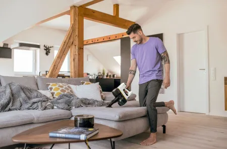 Аккумуляторный вертикальный пылесос Karcher VC 4 Cordless MyHome