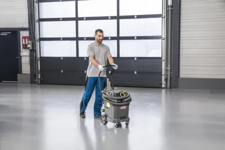 Пылесос сухой и влажной уборки Karcher NT 40/1 Tact Te L