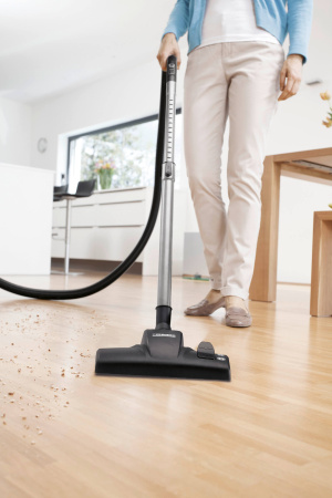 Пылесос сухой уборки Karcher VC 2