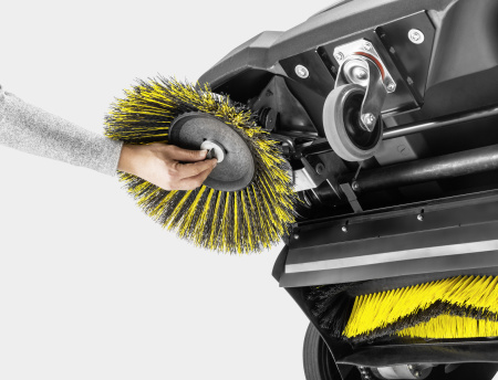Подметальная машина Karcher KM 85/50 W Bp Подметальная машина Karcher KM 85/50 W Bp