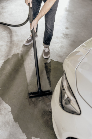Хозяйственный пылесос Karcher WD 4 S V-20/5/22 Хозяйственный пылесос Karcher WD 4 S V-20/5/22
