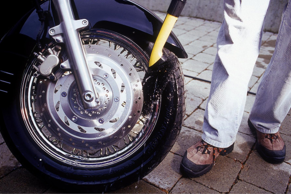 Щетка Karcher для мытья колесных дисков Щетка Karcher для мытья колесных дисков