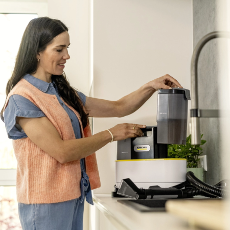 Моющий пылесос Karcher SE 2 Spot Care