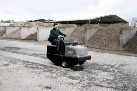 Подметальная машина Karcher KM 105/180 R Bp Pack Classic