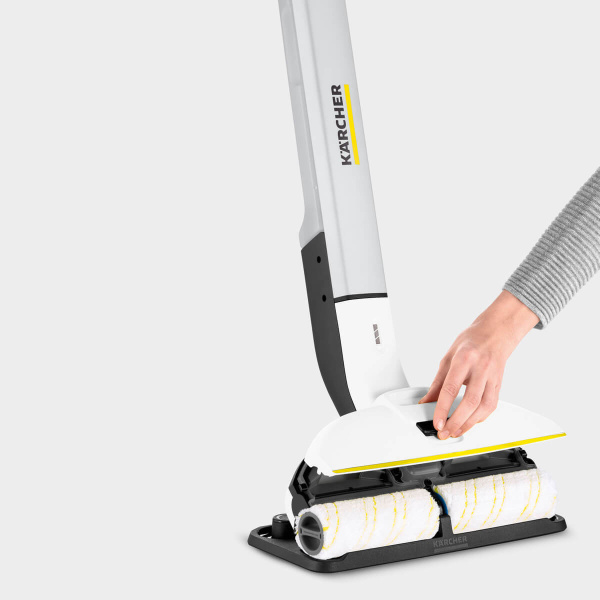 Аппарат для влажной уборки Karcher EWM 2 (FC 3 Cordless) Аппарат для влажной уборки Karcher EWM 2 (FC 3 Cordless)