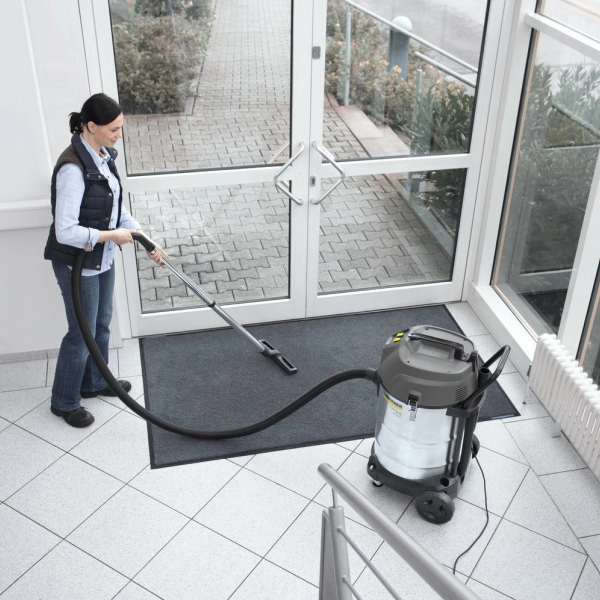 Пылесос для влажной и сухой уборки Karcher NT 70/2 Me Classic