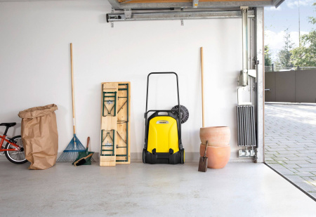 Подметальная машина Karcher S 4