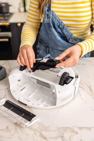 Робот-пылесос с функцией влажной уборки Karcher RCV 2