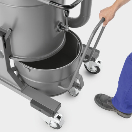 Пылесос Karcher IVR 100/24-2 Sc Пылесос Karcher IVR 100/24-2 Sc