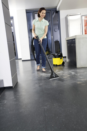 Пылесос моющий Karcher SE 5.100 Пылесос моющий Karcher SE 5.100