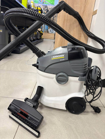 Пылесос моющий Karcher SE 6.100 (помят шланг)