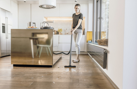 Хозяйственный пылесос Karcher WD 4 S V-20/5/22 Хозяйственный пылесос Karcher WD 4 S V-20/5/22